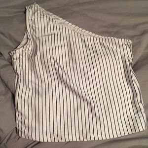 Kortni Jeane one shoulder top